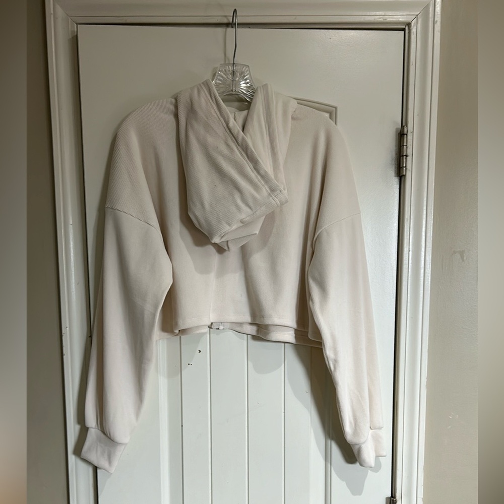 New Soft Cozy Cream Cropped Hoodie - Picture 2 of 7